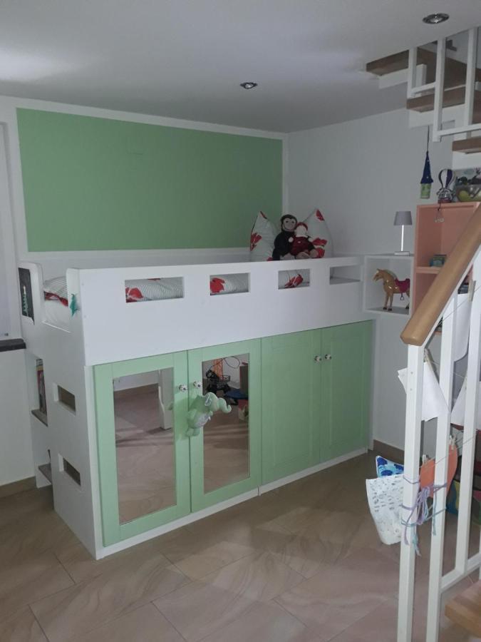 Fewo Zur Alten Schule Weckersdorf ภายนอก รูปภาพ